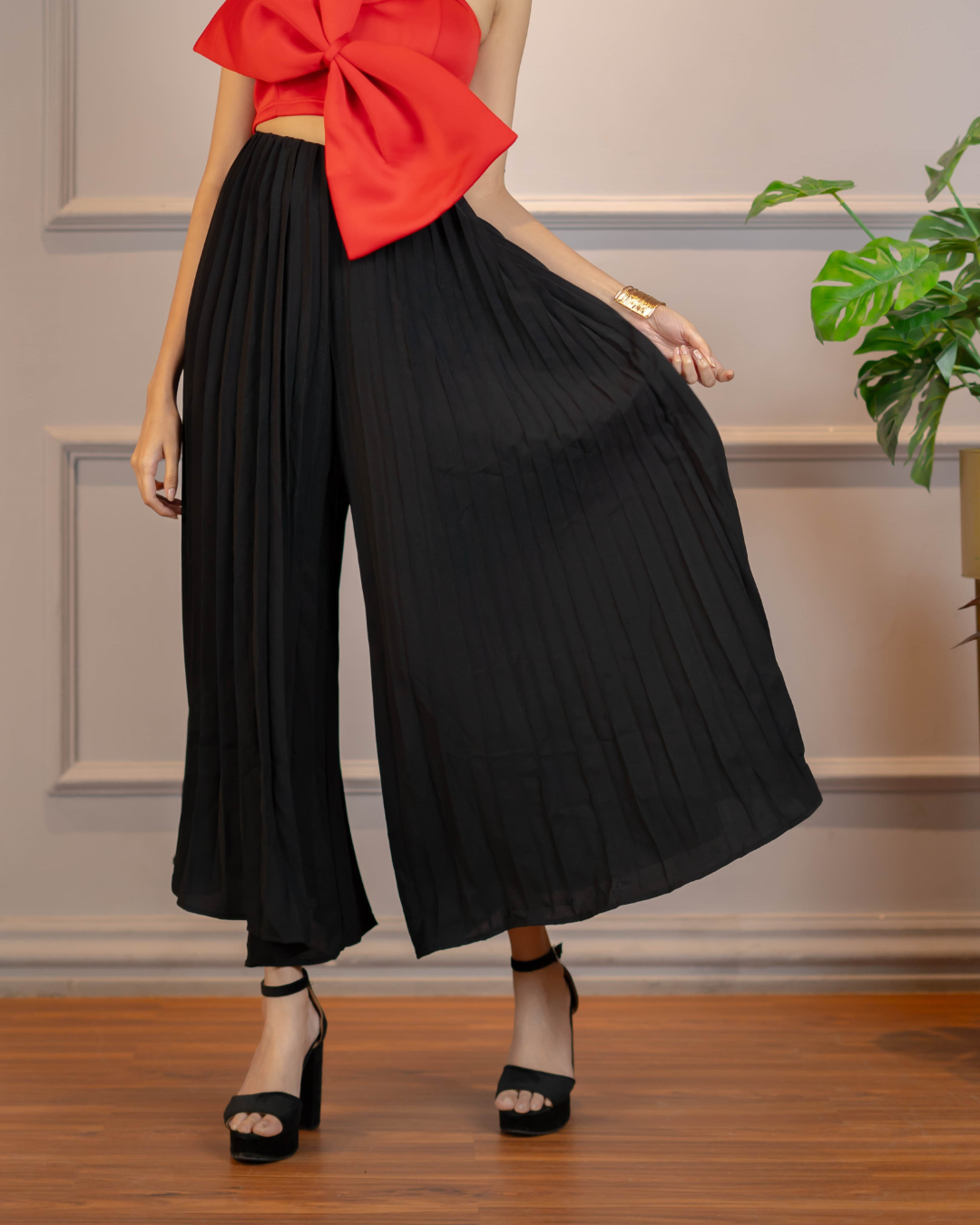Korean Breeze Pleated Trousers - Black