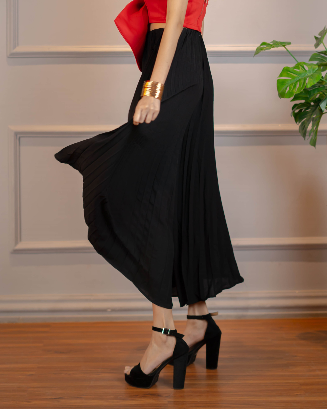 Korean Breeze Pleated Trousers - Black