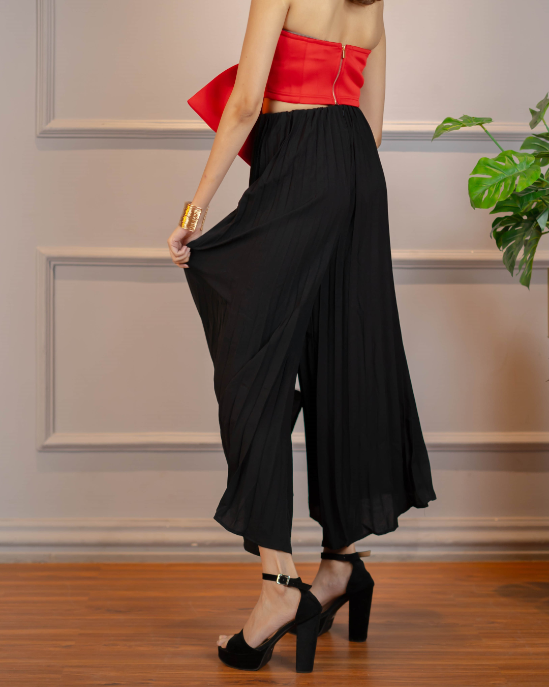 Korean Breeze Pleated Trousers - Black