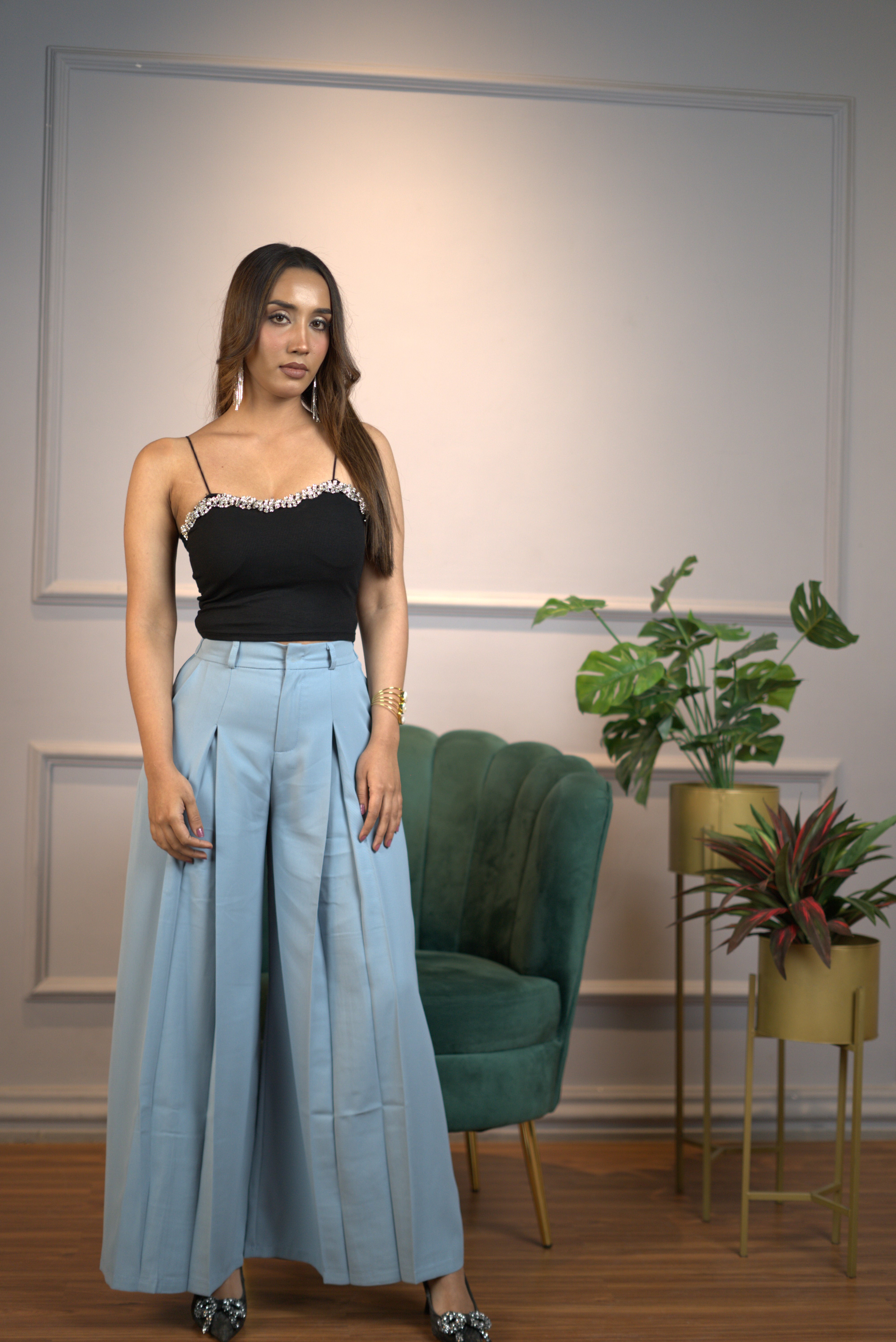 Effortless Wide-Leg Pleated Trousers