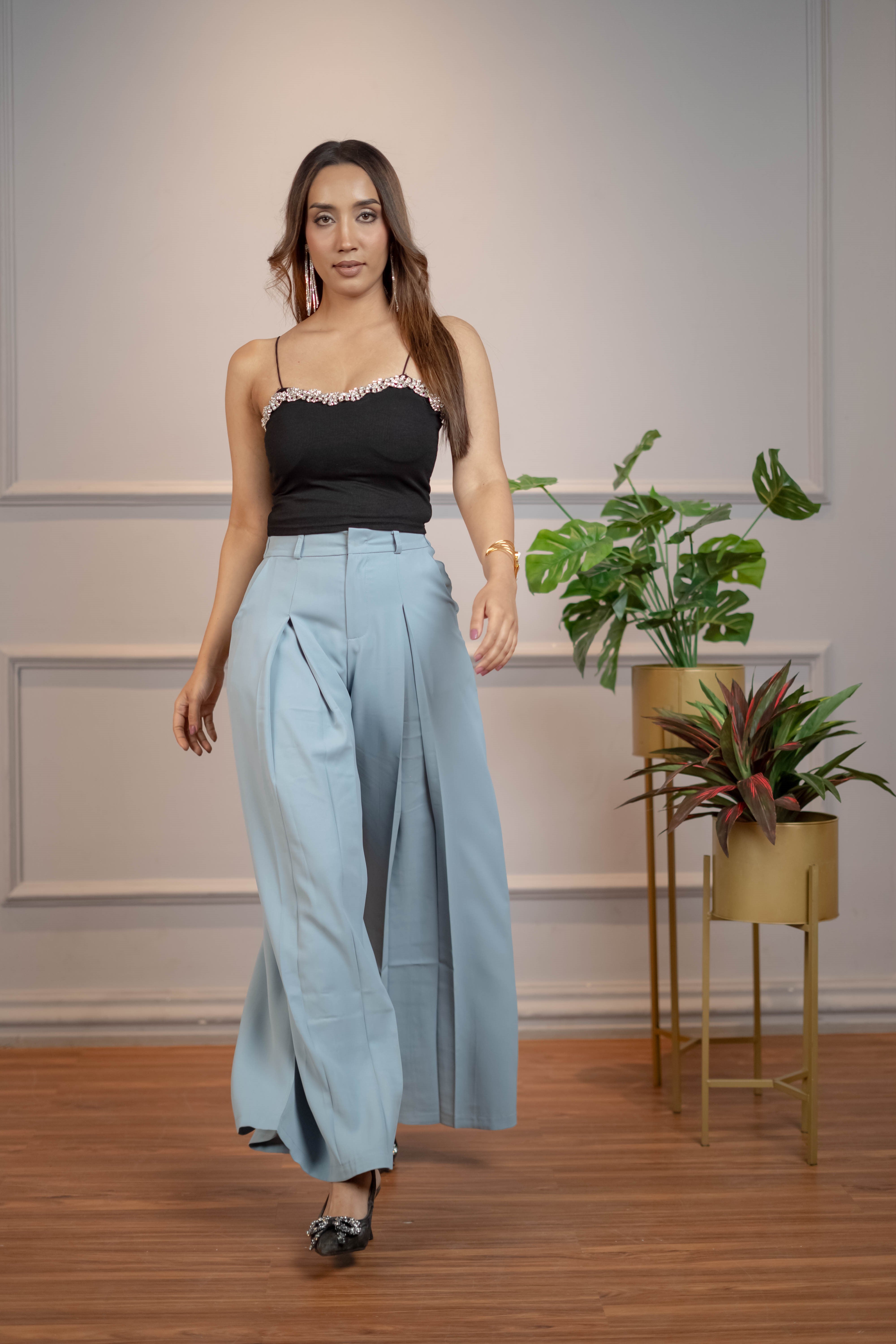 Effortless Wide-Leg Pleated Trousers