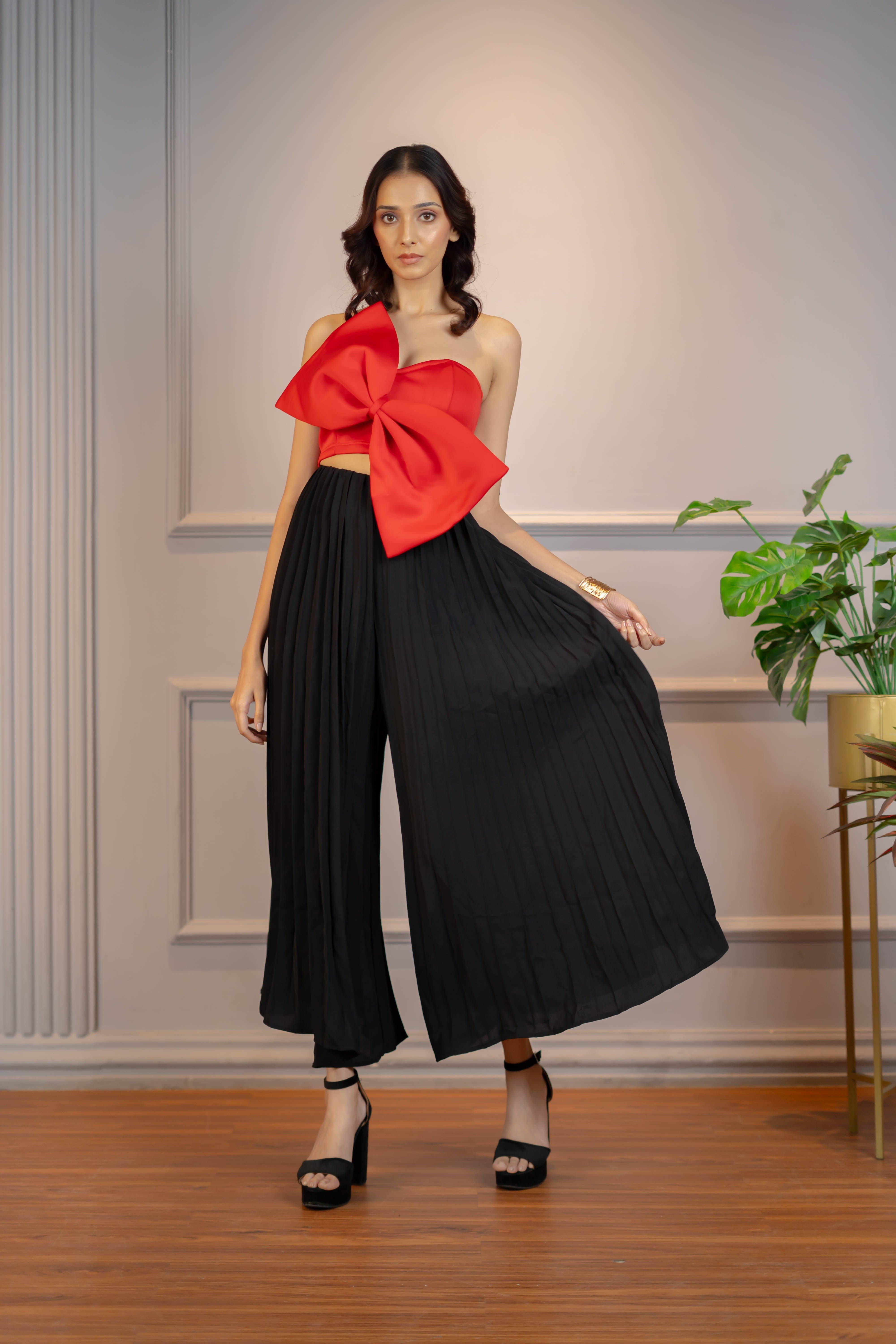 Korean Breeze Pleated Trousers - Black